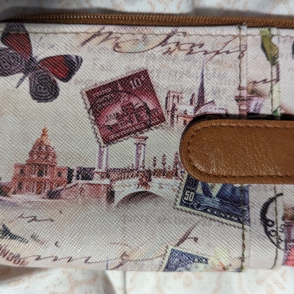 Wallets - Picture 13 of 16